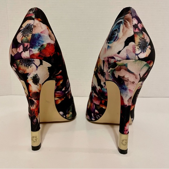 Guess Babbitta Flirtacious Floral Pointed Toe Stiletto Pumps Size 7.5 - Picture 6 of 10